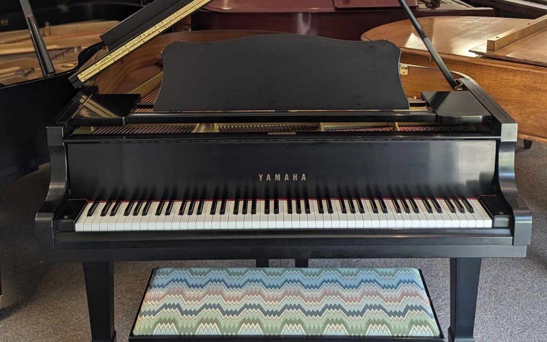 Yamaha G1 Baby Grand Piano